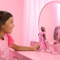Barbie Deluxe Style Doll #4 HYV28 3+