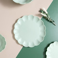 Plate Iris 25.5cm, pale green