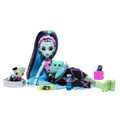 Monster High Doll And Sleepover Accessories, Frankie Stein HKY68 4+