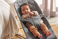BABYBJÖRN Bliss Woven Baby Rocker, Petal quilt Anthracite, grey frame