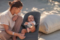 BABYBJÖRN Bliss Woven Baby Rocker, Petal quilt Anthracite, grey frame