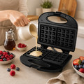 Titanum Waffle Maker Raspberry 750W TKT003