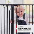 Baby Dan Carl Wide X outdoor safety gate, black