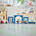 LEGO City Police Station Chase 4+