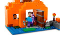 LEGO Minecraft The Pumpkin Farm 8+