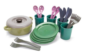 Dantoy Green Bean Dinnerware Playset, assorted colours, 2+