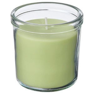 LÖVSKOGSLUND Scented candle in glass, Apple/light green, 40 hr