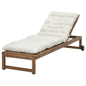 NÄMMARÖ Sun lounger, outdoor light brown stained/Kuddarna light grey-beige