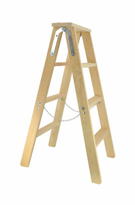 AW Wooden Ladder 2x4 Steps 150kg