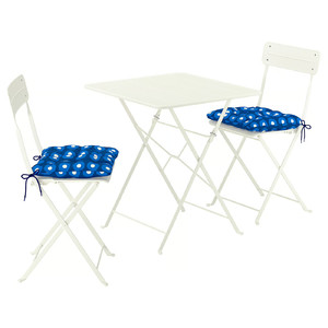 SUNDSÖ Table and 2 folding chairs, outdoor off-white/off-white Klösan dark blue, 65x65 cm
