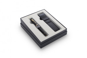 Parker Urban Muted Black GT Fountain Pen Gift Set with Case