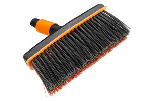 Fiskars QuikFit Yard Broom