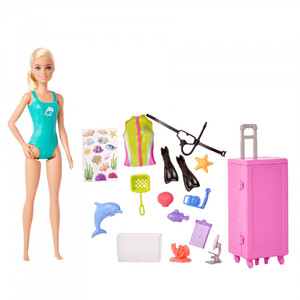 Barbie Marine Biologist Doll and Playse HMH26 3+