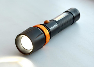 Tiross Rechargeable Torch LED T6 XMLCOB 10W