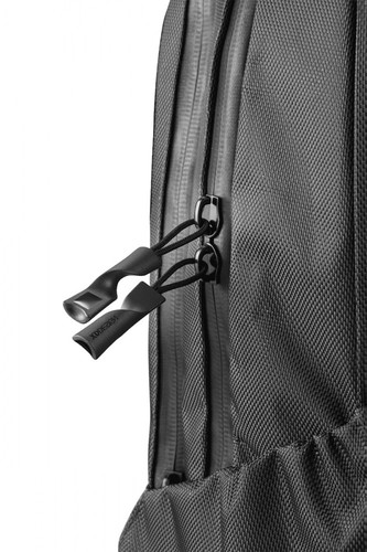 XD Design Backpack 17" Bobby Explore, black