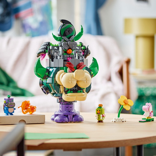 LEGO Super Mario Prince Florian & Castle Bowser 9+
