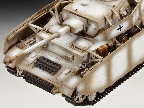 Revell Plastic Model Kit PzKpfw IV Ausf. H 8+