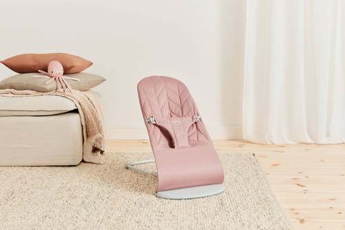 BABYBJÖRN Bouncer BLISS Woven - Dusty Pink, Petal Quilt, 0-2y