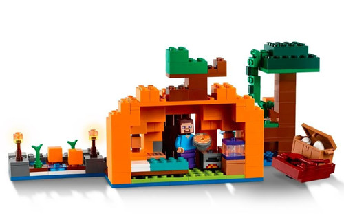 LEGO Minecraft The Pumpkin Farm 8+