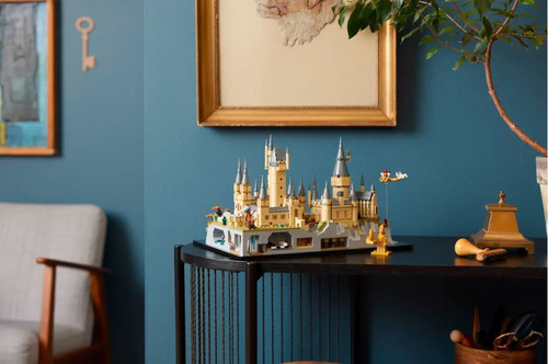 LEGO Harry Potter Hogwarts™ Castle and Grounds 18+