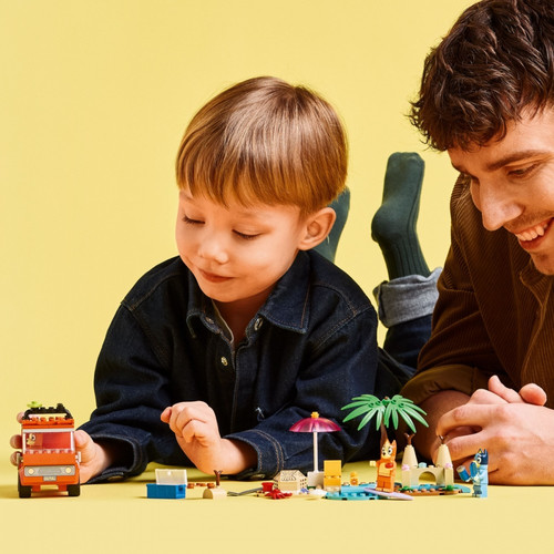 LEGO Bluey's Beach & Family Car Trip 4+