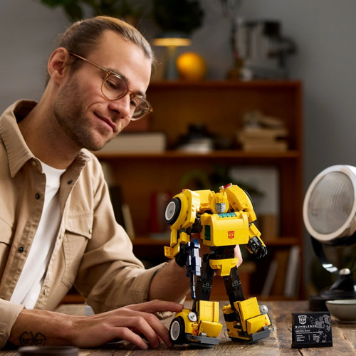 LEGO Icons Bumblebee 18+