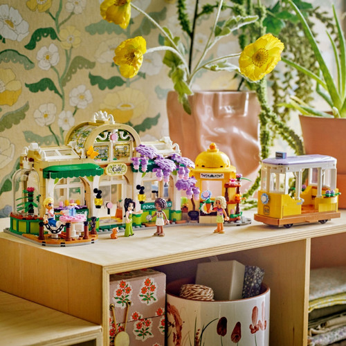LEGO Friends Green Café and Florist 9+