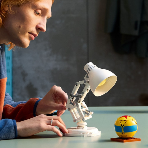 LEGO Ideas Disney Pixar Luxo Jr. 21357 18+