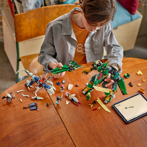 LEGO NINJAGO Lloyd's Jet Mech 9+