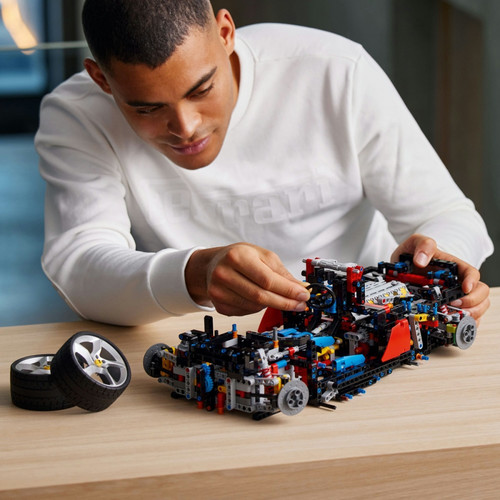 LEGO Technic Ferrari Daytona SP3 18+