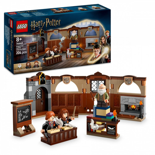 LEGO Harry Potter Hogwarts Castle: Charms Class 8+