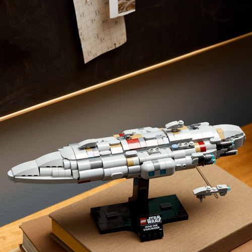 LEGO Star Wars Home One Starcruiser 18+