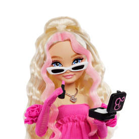 Barbie Dream Besties Barbie “Malibu” Fashion Doll HYC21 4+