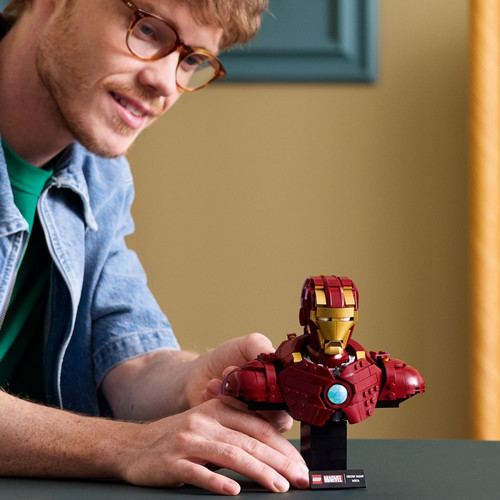 LEGO Marvel The Infinity Saga Iron Man MK4 Bust 18+