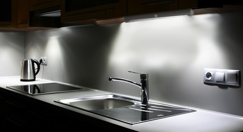 Under-cupboard kitchen Lamp with Motion Sensor 6LED Longitudinal MCE123 5xAAA