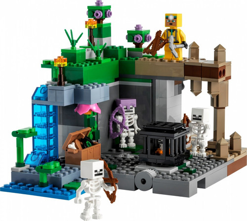 LEGO Minecraft The Skeleton Dungeon 8+