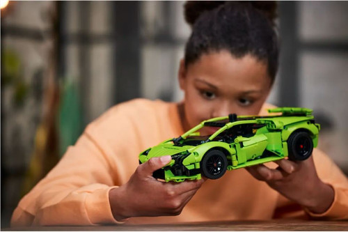 LEGO Technic Lamborghini Huracán Tecnica 9+
