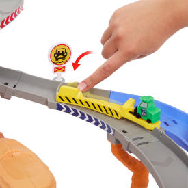 Disney Pixar Cars Rescue Road Obstacle Race Playset JFL57 4+