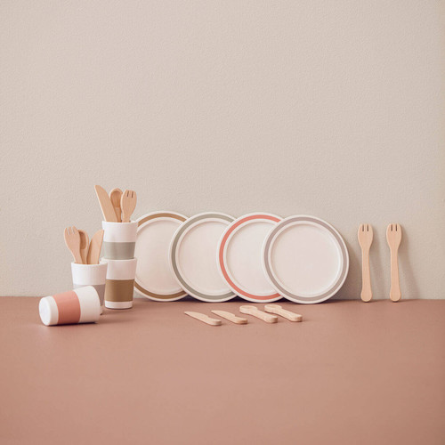 Kid's Concept Dinnerware play set KID'S HUB 2+