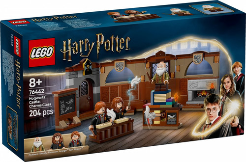 LEGO Harry Potter Hogwarts Castle: Charms Class 8+