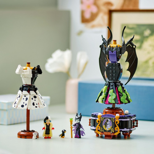LEGO Disney Maleficent's and Cruella De Vil's Dresses 9+