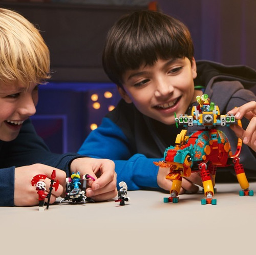 LEGO DREAMZzz Mateo's Fire Chameleon 7+