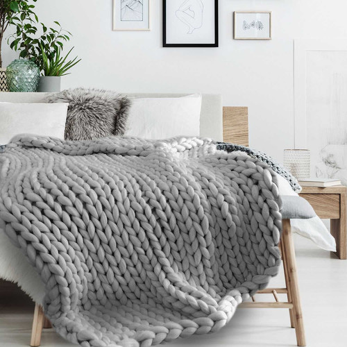 Blanket Chunky, thick, grey