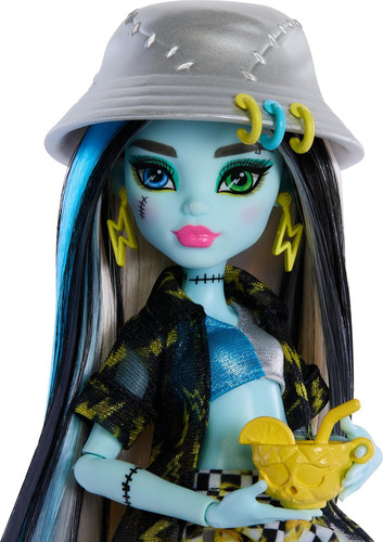 Monster High® Scare-adise Island™ Frankie Stein® Doll HRP68 4+
