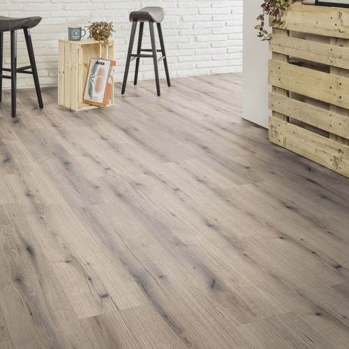 Weninger Laminate Flooring Oak Odessa AC5 2.7 sqm, Pack of 8