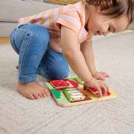 Fisher-Price Wooden Farm Animal Board Busy Activity Toy JCY33 12m+