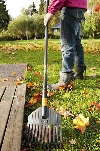 Fiskars Leaf Rake Small QuikFit