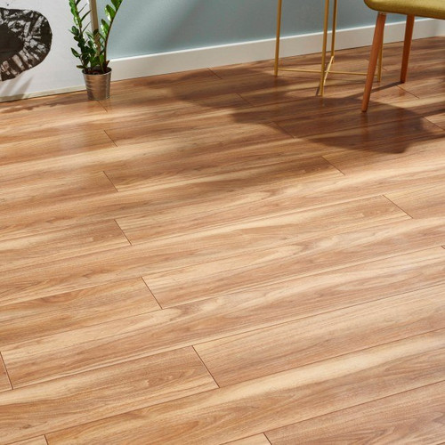 Weninger Laminate Flooring Lineaplus Oak Royal AC4 2.66 m2, Pack of 10