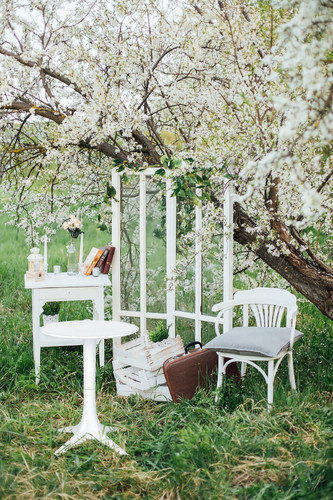 Table Bloom 60cm, in-/outdoor, white