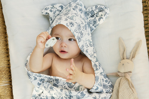 Elodie Details Hooded Towel - Garden Leo Toile